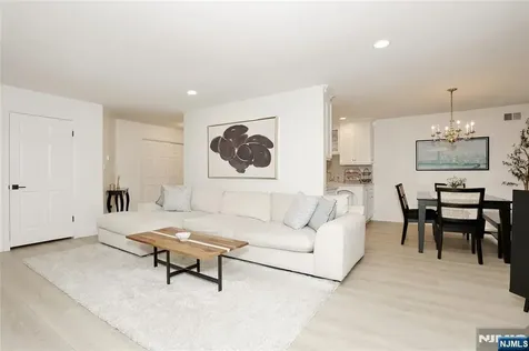1 Tulip Crescent Little Falls NJ 07424