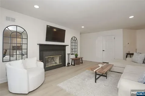 1 Tulip Crescent Little Falls NJ 07424