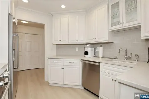 1 Tulip Crescent Little Falls NJ 07424