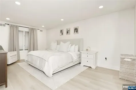 1 Tulip Crescent Little Falls NJ 07424