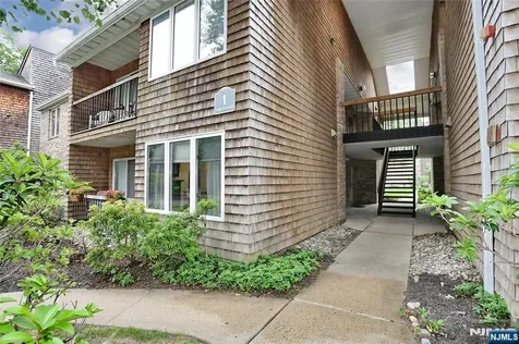 1 Tulip Crescent Little Falls NJ 07424