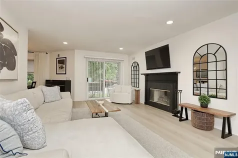 1 Tulip Crescent Little Falls NJ 07424