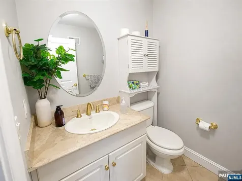 461B 5th Street Palisades Park NJ 07650