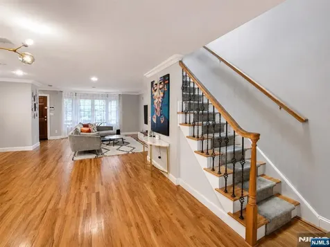 461B 5th Street Palisades Park NJ 07650