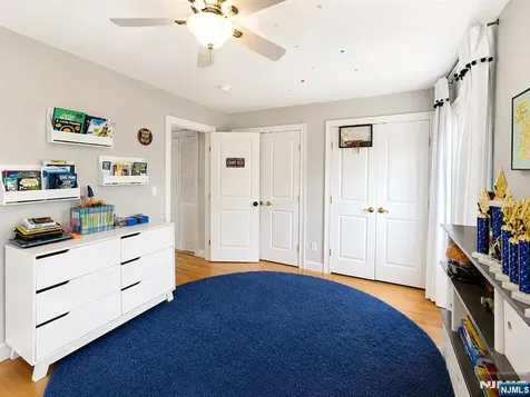 461B 5th Street Palisades Park NJ 07650