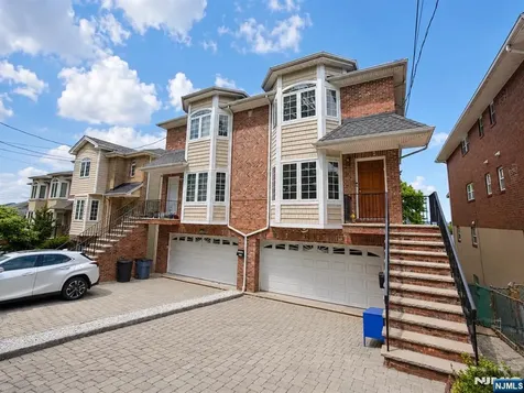 461B 5th Street Palisades Park NJ 07650