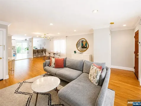 461B 5th Street Palisades Park NJ 07650