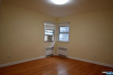 356 Slocum Way Fort Lee NJ 07024