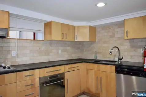 356 Slocum Way Fort Lee NJ 07024
