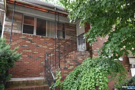356 Slocum Way Fort Lee NJ 07024