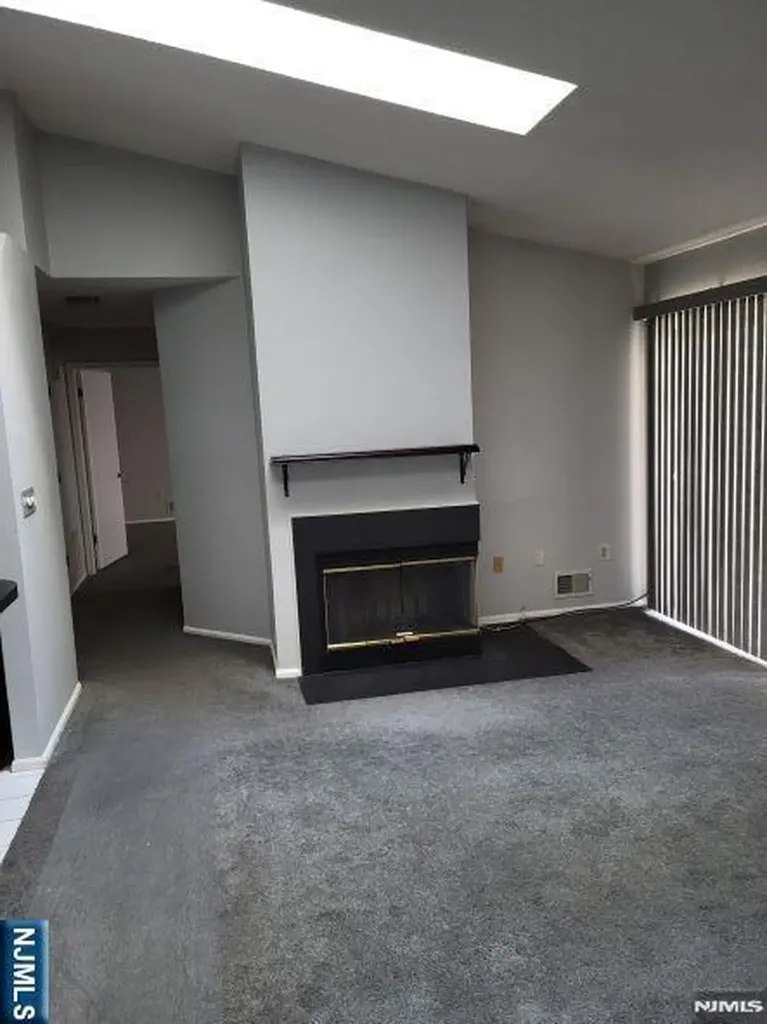27 Townsend Court Franklin NJ 08873