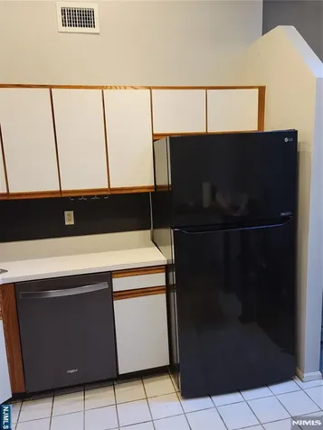 27 Townsend Court Franklin NJ 08873