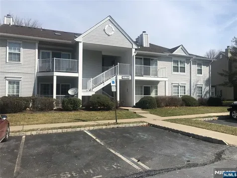27 Townsend Court Franklin NJ 08873