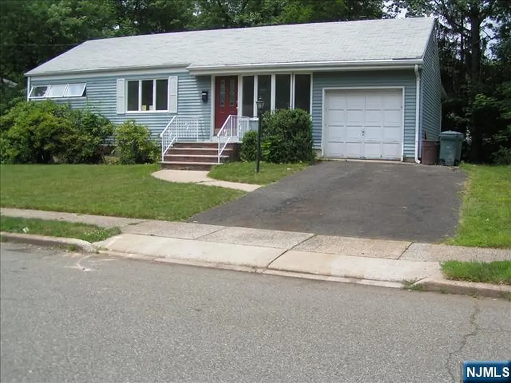 16-06 Jordan Road Fair Lawn NJ 07410