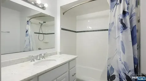 1625 Paterson Plank Road Secaucus NJ 07094