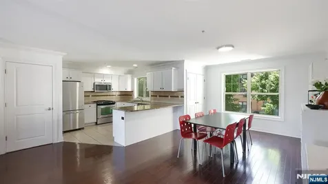 1625 Paterson Plank Road Secaucus NJ 07094
