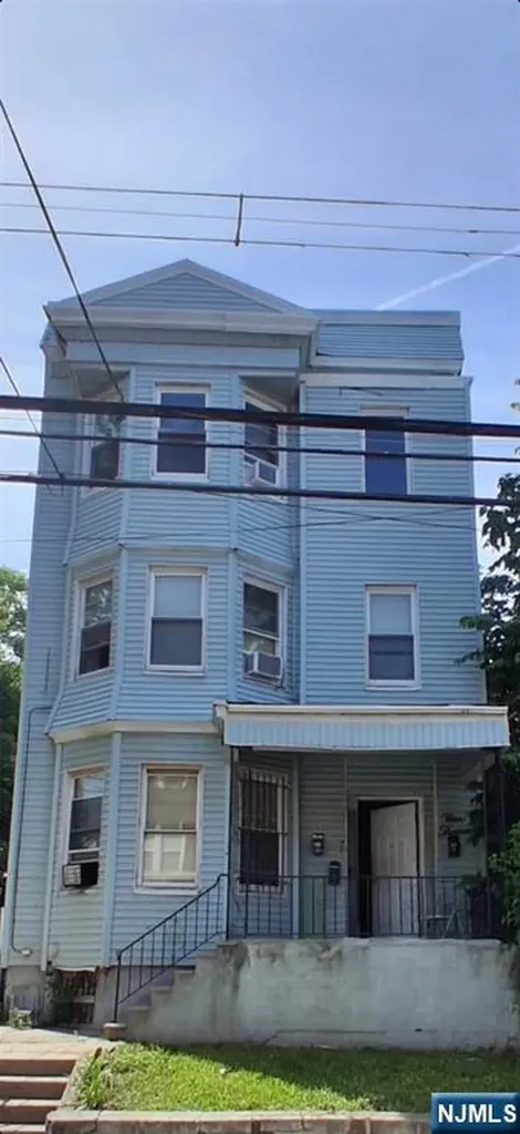 313-315 11th Newark NJ 07103