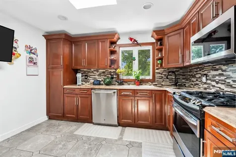 153 Mt Vernon Street Ridgefield Park NJ 07660