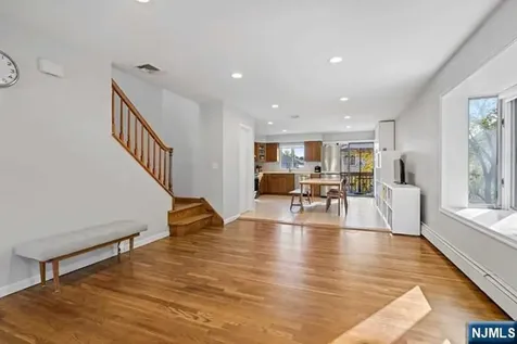 2480 6th Street Fort Lee NJ 07024