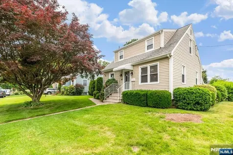849 Wyoming Avenue Maywood NJ 07607