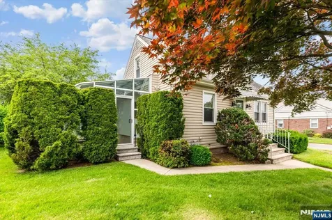 849 Wyoming Avenue Maywood NJ 07607
