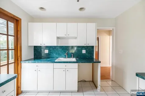 849 Wyoming Avenue Maywood NJ 07607