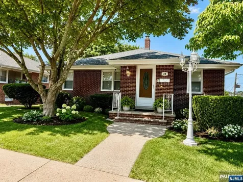 28 Burns Avenue Lodi NJ 07644