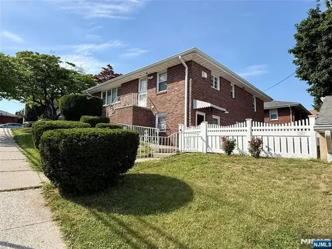 28 Burns Avenue Lodi NJ 07644
