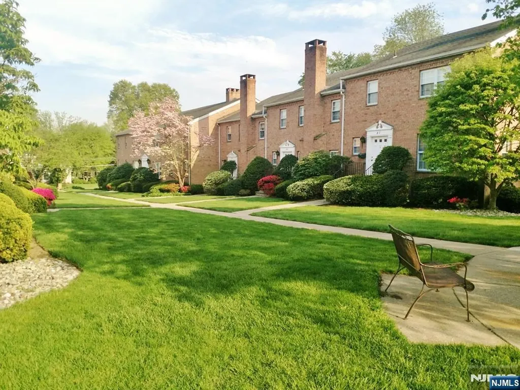 522 N Maple Avenue Ridgewood NJ 07450