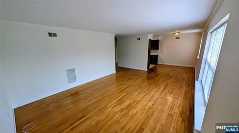 522 N Maple Avenue Ridgewood NJ 07450