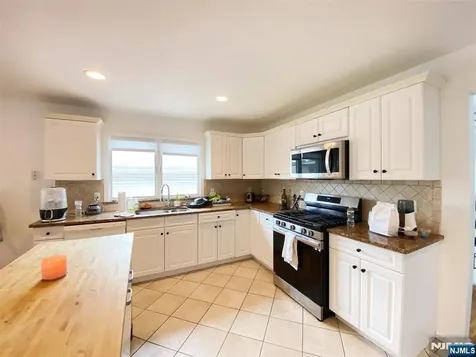 118B Temple Terrace Palisades Park NJ 07650