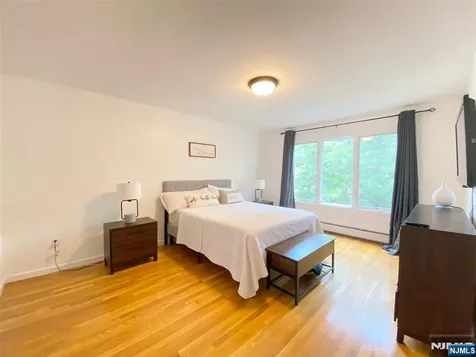 118B Temple Terrace Palisades Park NJ 07650
