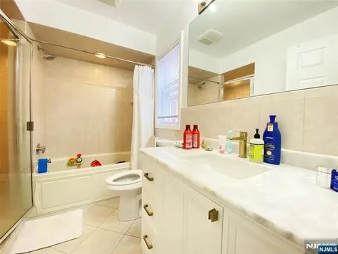 118B Temple Terrace Palisades Park NJ 07650