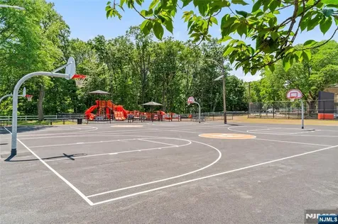 2330 5th Street Fort Lee NJ 07024