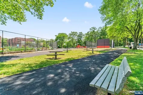 2330 5th Street Fort Lee NJ 07024