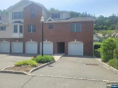 30 Federal Hill Road Pompton Lakes NJ 07442