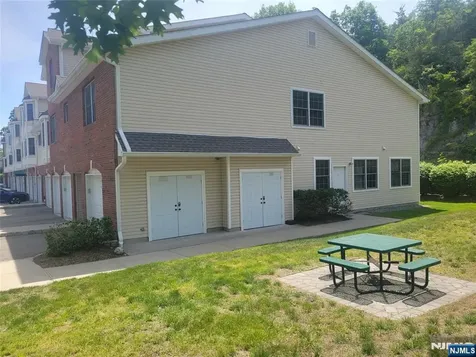 30 Federal Hill Road Pompton Lakes NJ 07442
