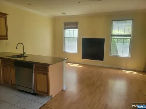 30 Federal Hill Road Pompton Lakes NJ 07442