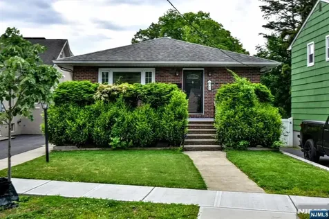 88 Woodland Avenue Rutherford NJ 07070