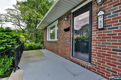 88 Woodland Avenue Rutherford NJ 07070