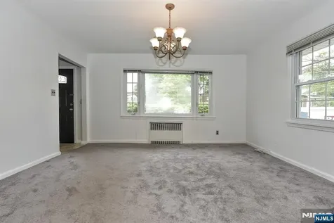 88 Woodland Avenue Rutherford NJ 07070