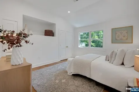 51 Brookside Terrace North Caldwell NJ 07006