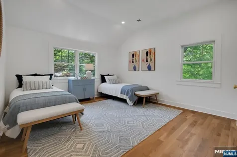 51 Brookside Terrace North Caldwell NJ 07006
