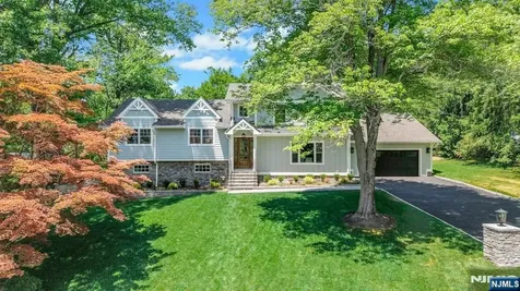 51 Brookside Terrace North Caldwell NJ 07006