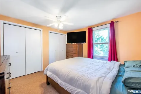 20 Yesler Way Hillsdale NJ 07642