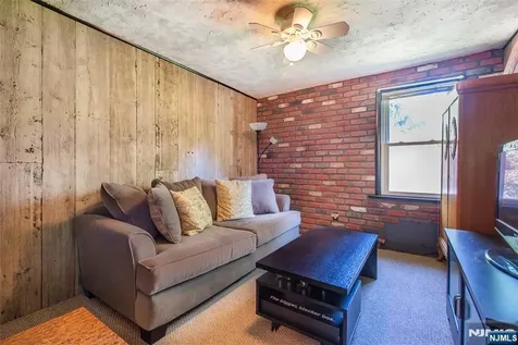 20 Yesler Way Hillsdale NJ 07642