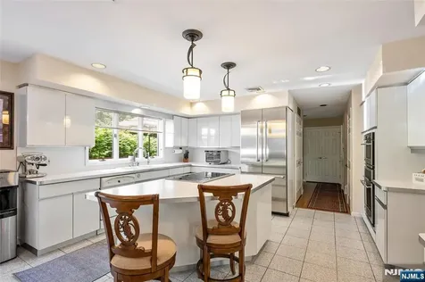59 Deerfield Lane Upper Saddle River NJ 07458