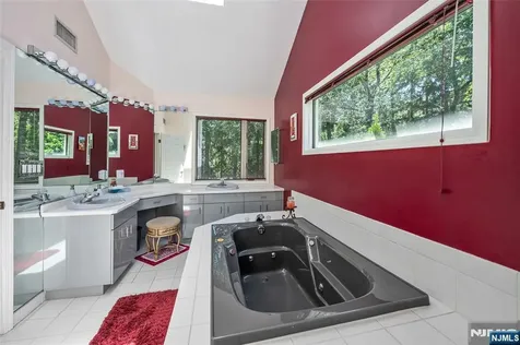 59 Deerfield Lane Upper Saddle River NJ 07458