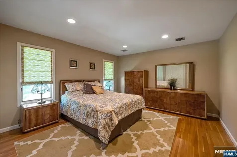 59 Deerfield Lane Upper Saddle River NJ 07458