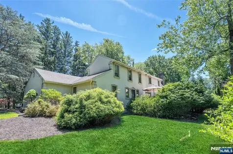 59 Deerfield Lane Upper Saddle River NJ 07458